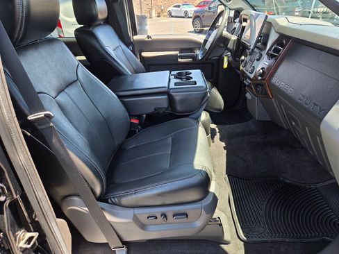 Used 2016 Ford F350 Lariat w/ Lariat Ultimate Package AWD/4WD image 16