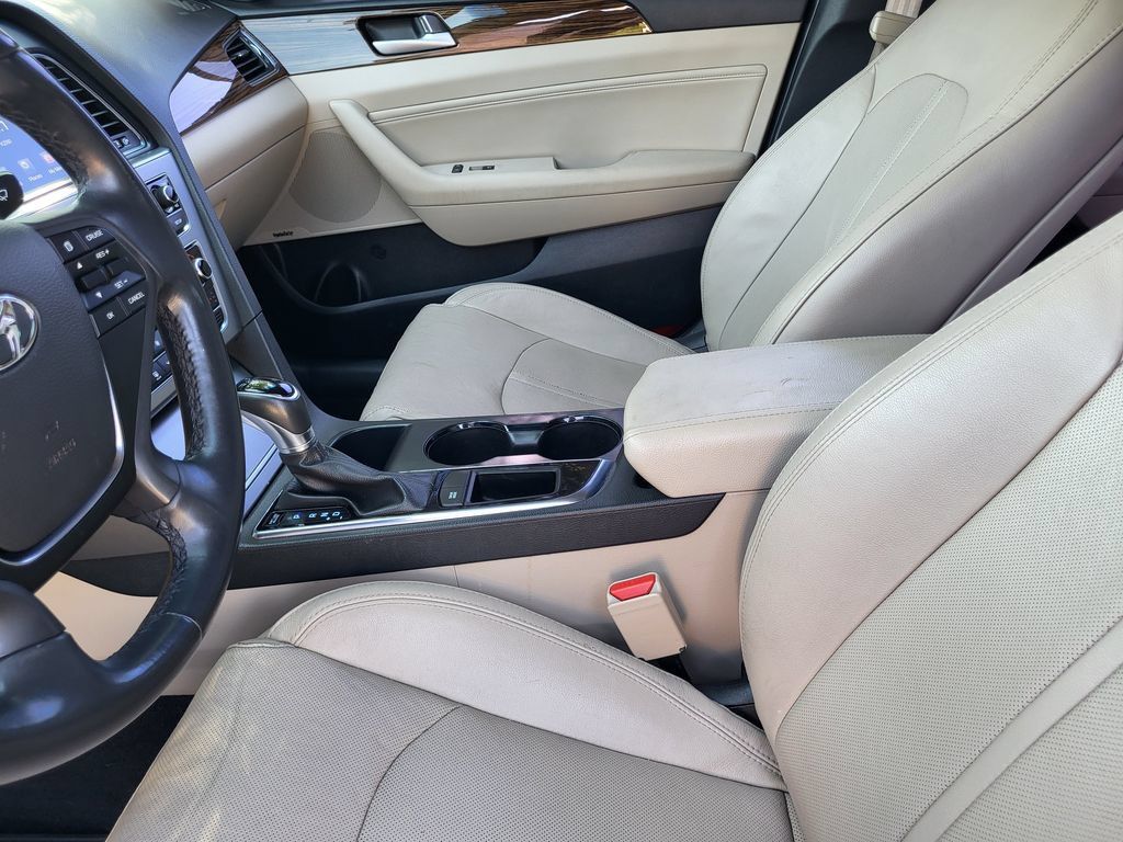 Used 2017 Hyundai Sonata Limited w/ Tech Package 03 FWD image 29