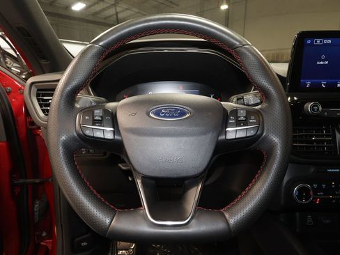 Used 2024 Ford Escape ST-Line image 10