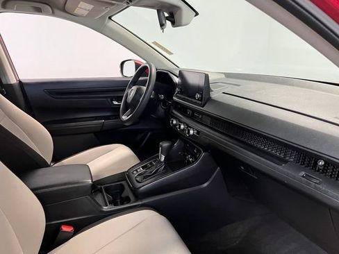 Used 2023 Honda CR-V LX image 11