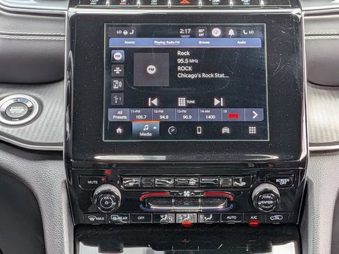 Used 2023 Jeep Grand Cherokee Altitude AWD/4WD image 28