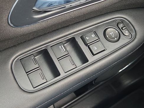 Certified 2017 Honda HR-V EX image 31