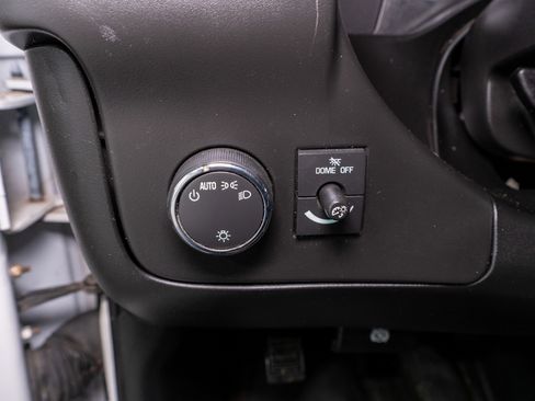 Used 2017 GMC Savana 2500 image 25