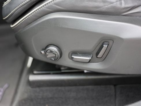 Used 2021 Volvo XC60 T6 R-Design image 20