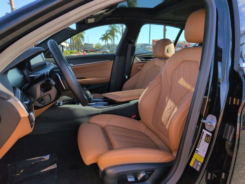 Certified 2023 BMW 530e image 16