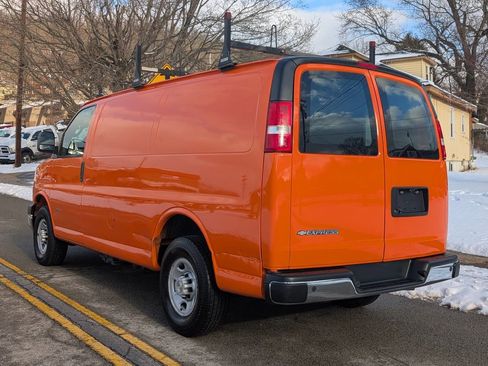 Used 2020 Chevrolet Express 2500 w/ Driver Convenience Package image 8