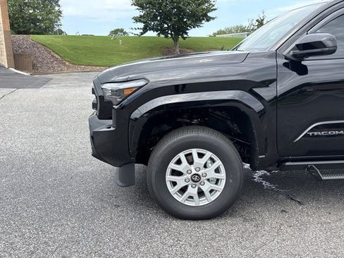 New 2026 Toyota Tacoma SR5 AWD/4WD image 11