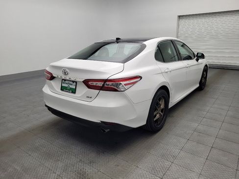 Used 2019 Toyota Camry XLE image 9