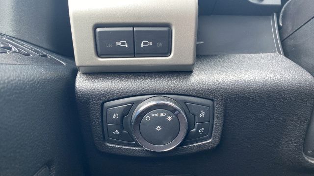 Used 2017 Ford F350 Lariat w/ Tow Technology Bundle AWD/4WD image 12