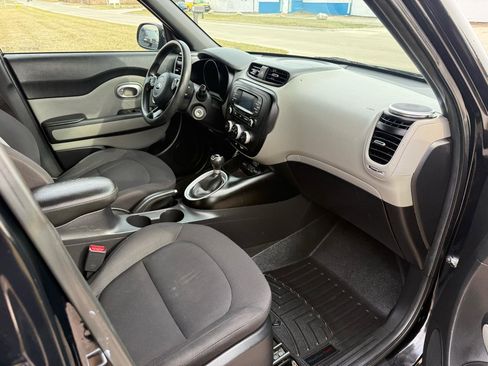 Used 2015 Kia Soul image 22