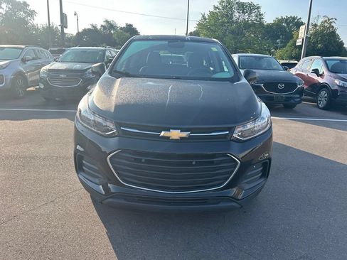 Used 2020 Chevrolet Trax LS w/ LPO, Protection Package FWD image 2