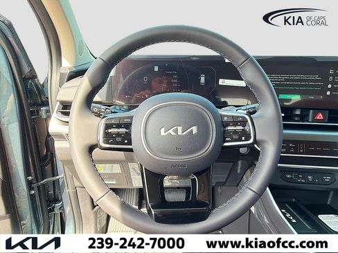 New 2026 Kia Carnival SX image 40