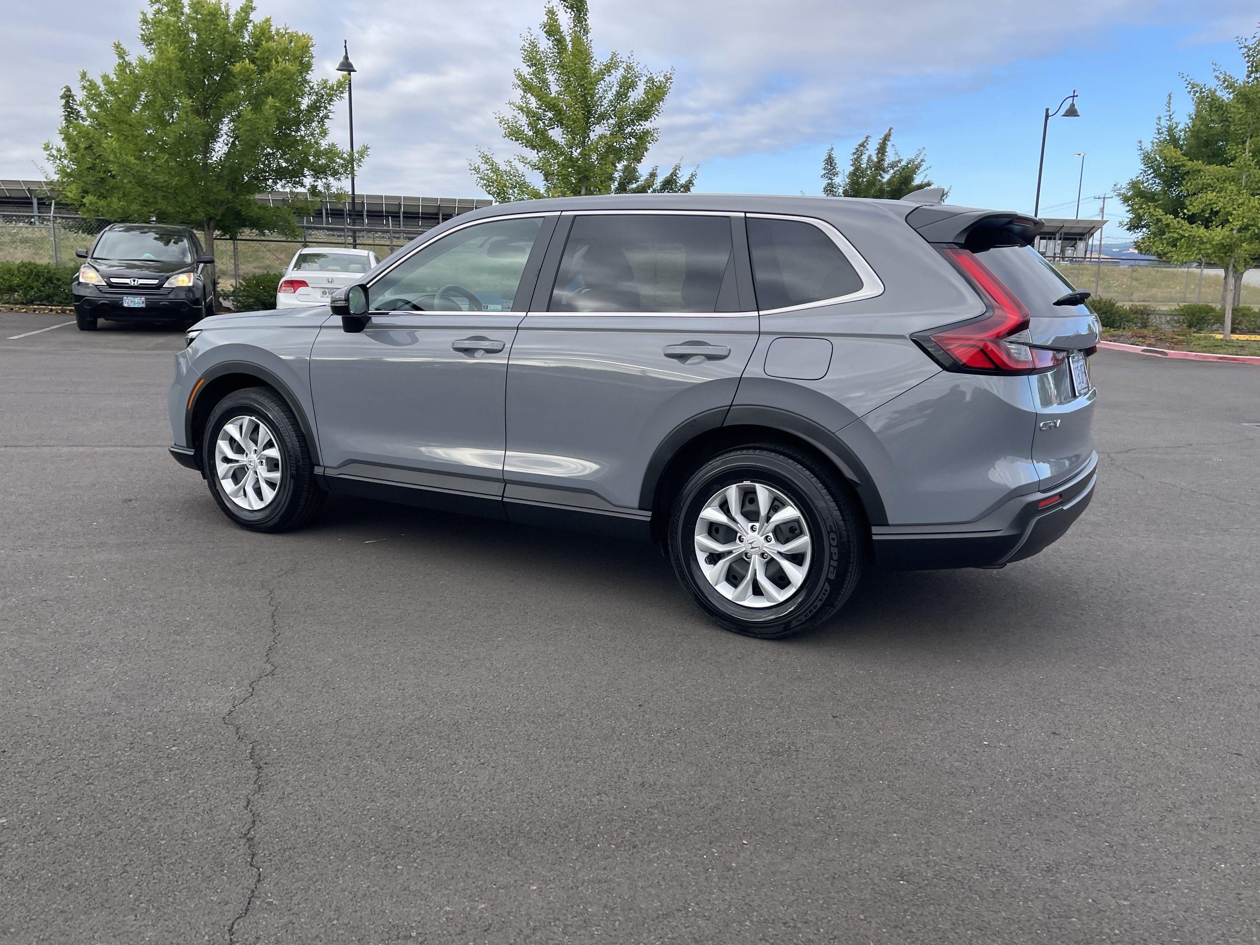 Used 2026 Honda CR-V LX image 3