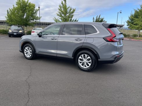 Used 2026 Honda CR-V LX image 3