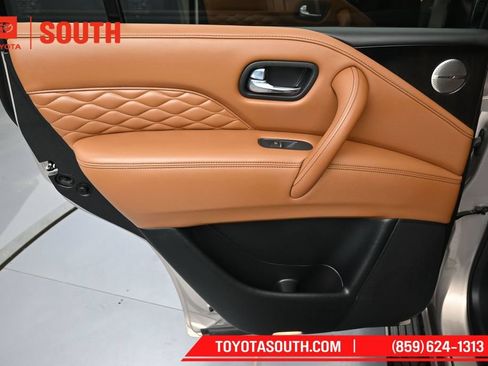 Used 2024 INFINITI QX80 Sensory AWD/4WD image 31
