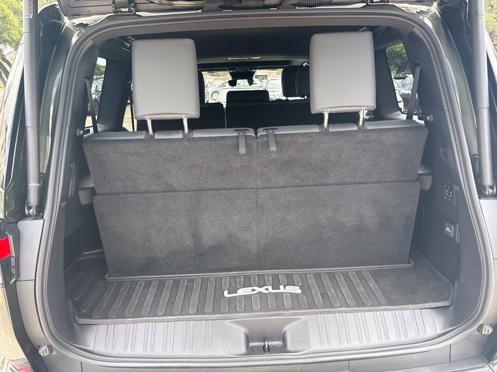 Certified 2025 Lexus GX 550 w/ Cold Area Package AWD/4WD image 22