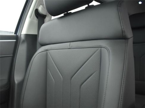 Used 2025 Hyundai Santa Fe SEL image 10