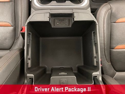 Used 2021 GMC Sierra 2500 AT4 w/ AT4 Premium Plus Package AWD/4WD image 13