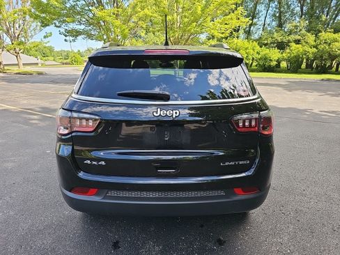 Used 2025 Jeep Compass Limited w/ Sun & Sound Group AWD/4WD image 5