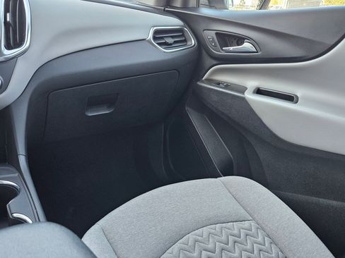 Used 2024 Chevrolet Equinox LT image 11