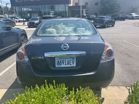 Used 2012 Nissan Altima 2.5 FWD image 5