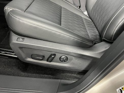 Used 2025 Nissan Murano Platinum w/ Cargo Package image 26