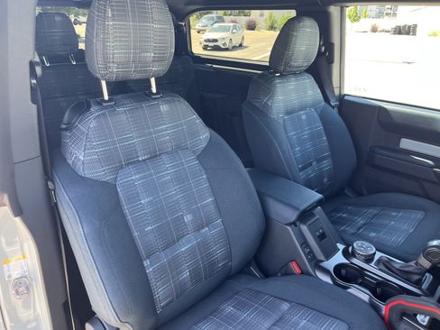 Used 2024 Ford Bronco Heritage Edition AWD/4WD image 20