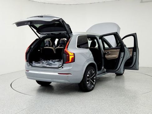 New 2025 Volvo XC90 T8 Core w/ Protection Package Premier image 11