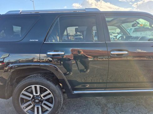 Used 2016 Toyota 4Runner Limited image 11