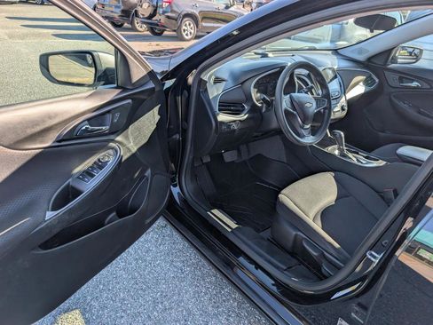 Used 2019 Chevrolet Malibu LS w/ LPO, Convenience Package 1 image 11
