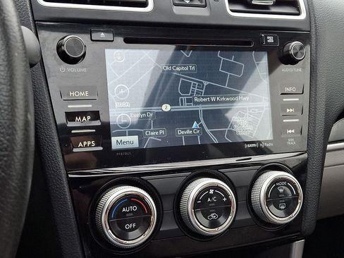 Used 2017 Subaru Forester 2.5i Limited image 17