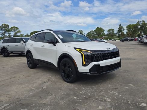 New 2026 Kia Sportage X-Line AWD/4WD image 2