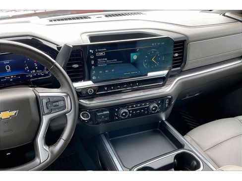Used 2024 Chevrolet Silverado 3500 LTZ w/ LTZ Premium Package AWD/4WD image 7