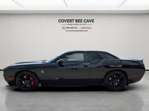 Used 2022 Dodge Challenger SRT Hellcat w/ Plus Package image 5