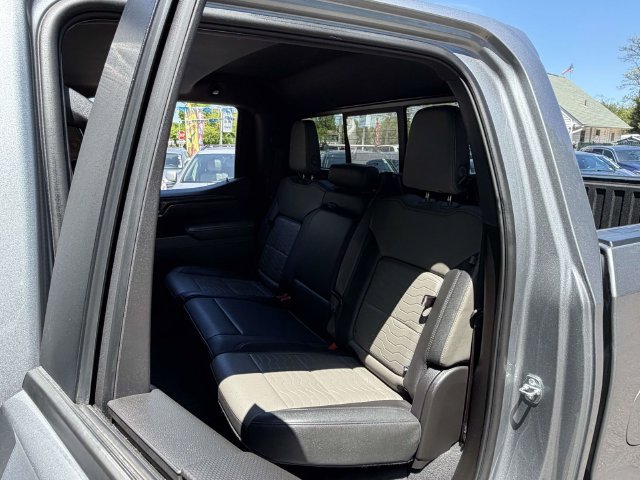 Used 2023 Chevrolet Silverado 1500 ZR2 w/ Technology Package AWD/4WD image 19