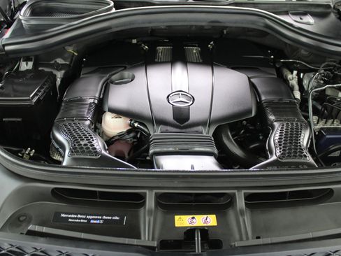 Used 2018 Mercedes-Benz GLS 450 4MATIC w/ Premium Package image 84