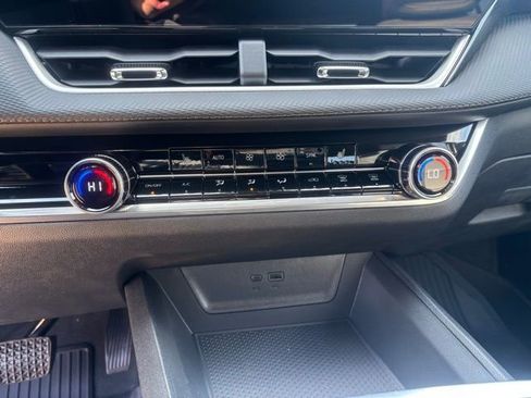 New 2026 Chevrolet Equinox LT w/ Convenience Package II image 26