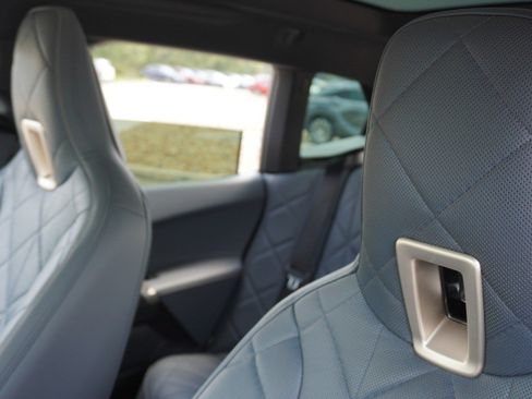 Used 2023 BMW iX M60 AWD/4WD image 24
