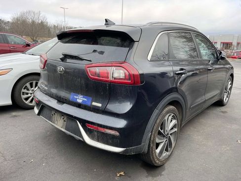 Used 2017 Kia Niro Touring w/ Advanced Technology Package image 4