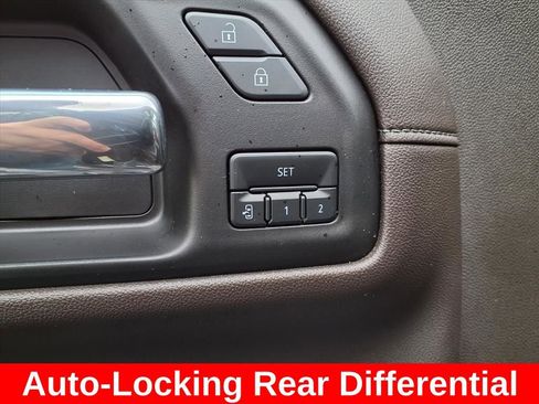 Used 2021 GMC Sierra 1500 Denali w/ Denali Premium Package image 24