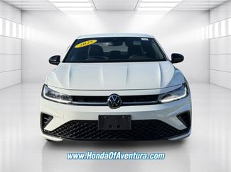 Used 2025 Volkswagen Jetta Sport FWD video 2