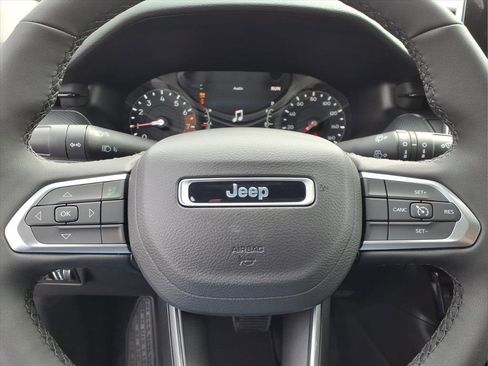 New 2026 Jeep Compass Latitude AWD/4WD image 18