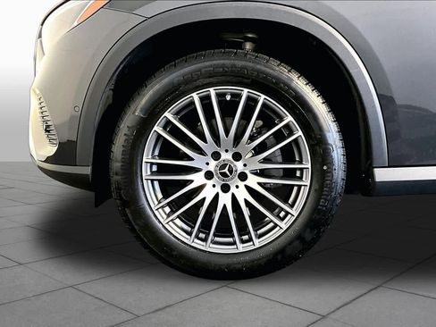 Used 2026 Mercedes-Benz GLC 300 4MATIC image 11