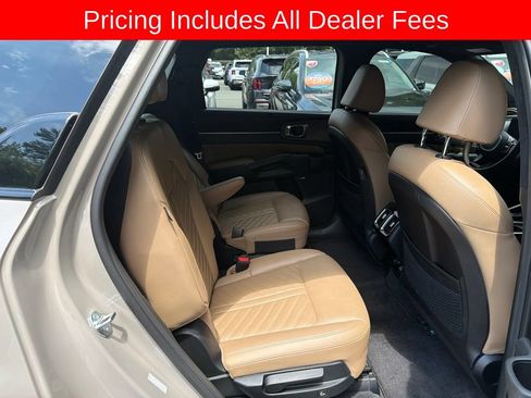 Certified 2024 Kia Sorento SX Prestige w/ Olive Brown Leather Package AWD/4WD image 9