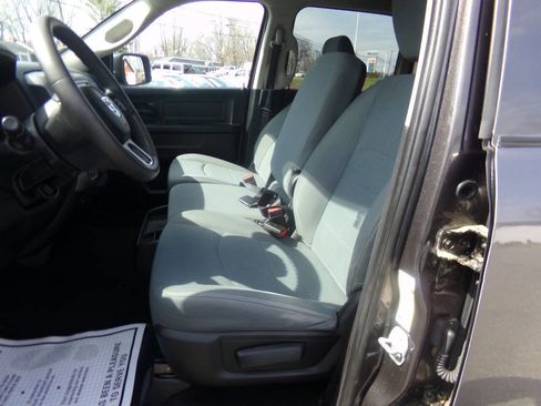 Used 2018 RAM 1500 Express image 23