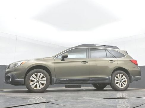 Used 2015 Subaru Outback 2.5i Premium AWD/4WD image 32