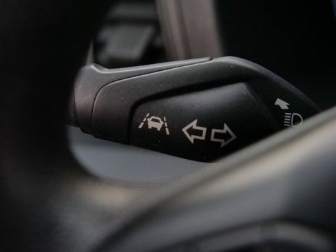 Used 2023 Ford Transit 350 XLT image 17