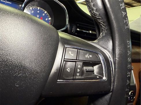 Used 2016 Maserati Quattroporte S image 31