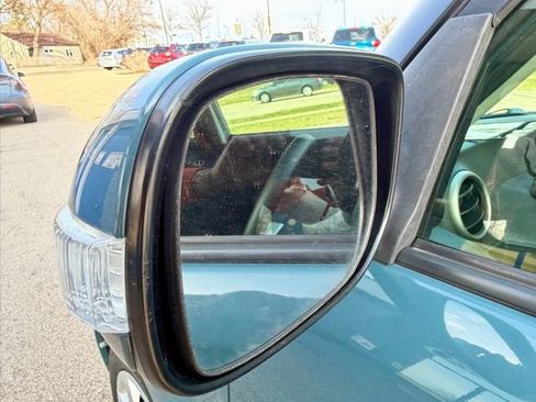 Used 2009 Scion xB image 9