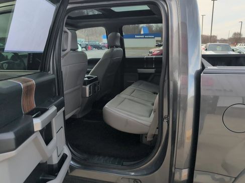 Used 2016 Ford F150 Lariat w/ Equipment Group 502A Luxury AWD/4WD image 10